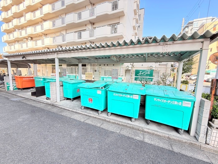 サンライズガ－デン三国ヶ丘の物件外観写真