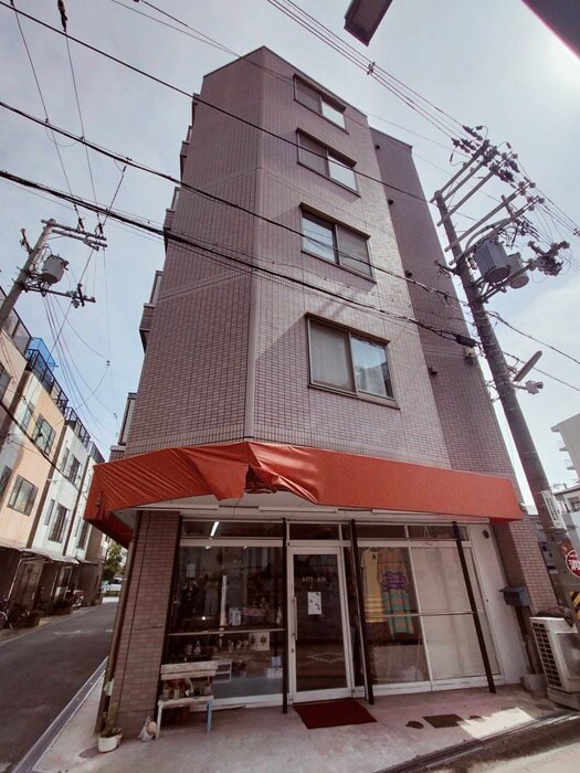 ミレニアム門真の物件外観写真