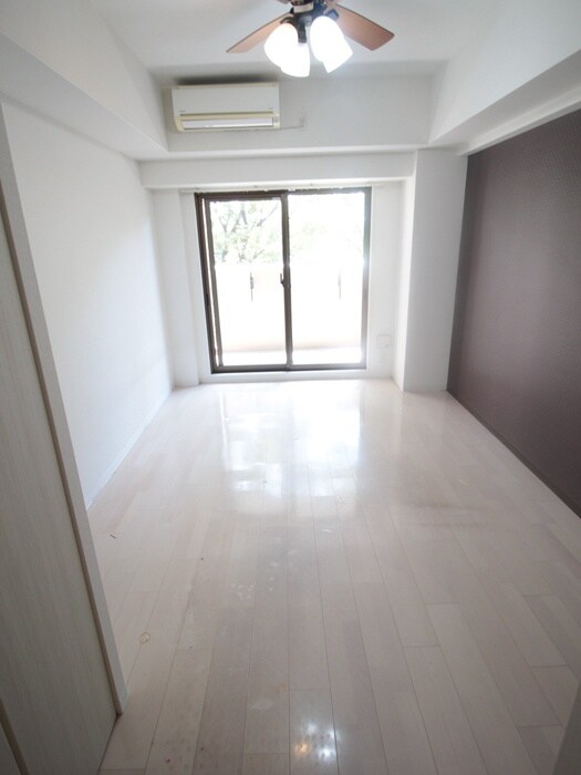 Luxe新大阪SOUTHの物件内観写真