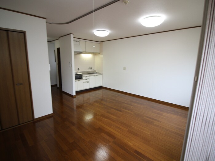 ハイヒル愛宕山の物件内観写真