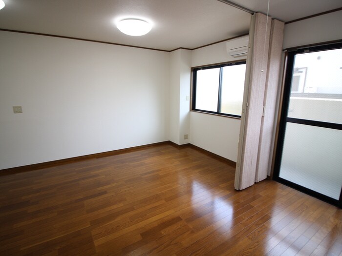 ハイヒル愛宕山の物件内観写真