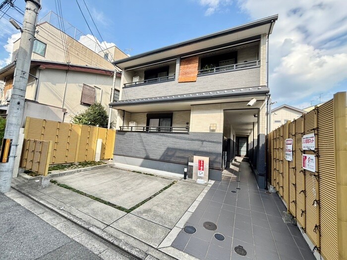 フレイムパークイーストの物件外観写真