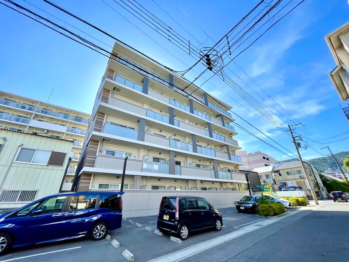 シュロス　フォン　コウナンの物件外観写真