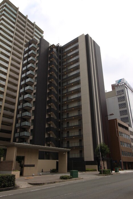 Ｌａ　Ｄｏｕｃｅｕｒ谷町の物件外観写真