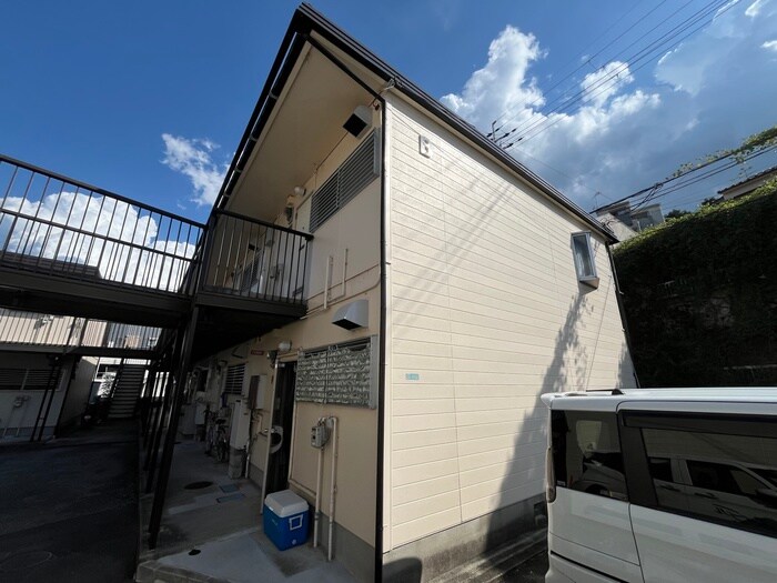 乾ハイツＢ棟の物件外観写真