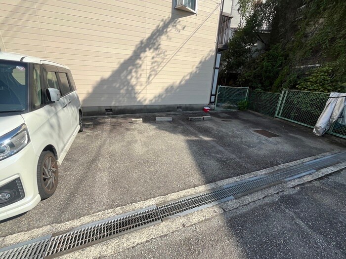 乾ハイツＢ棟の物件外観写真