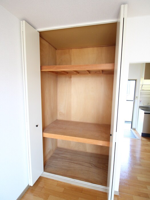 メゾンクレールS Bの物件内観写真