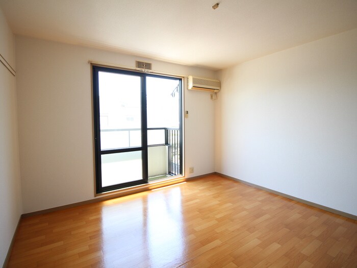 メゾンクレールS Bの物件内観写真