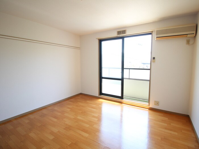 メゾンクレールS Bの物件内観写真