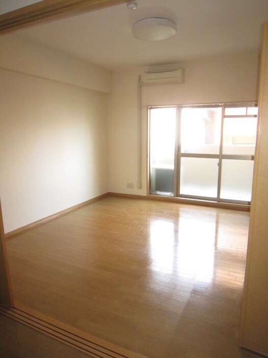 ＣＨＥＺＣＬＡＲＡの物件内観写真