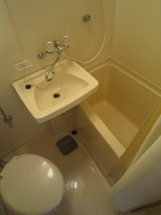 ジュネス阪本の物件内観写真