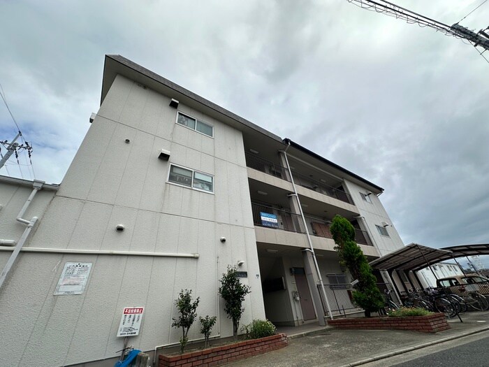 シャトーかわもとの物件外観写真