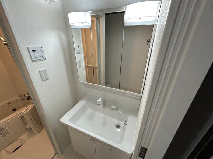 エヌエムサンカンテキャトフE棟の物件内観写真