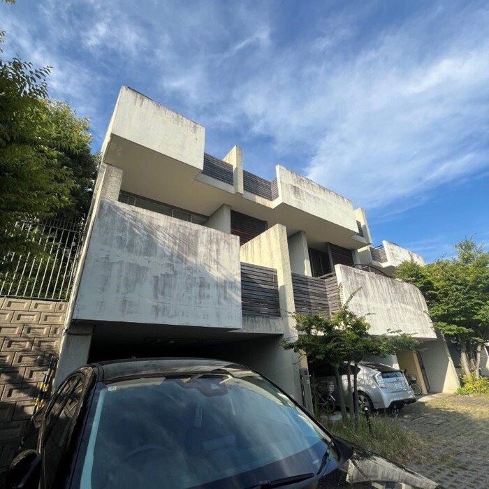 ゼファーヒル(101)の物件外観写真