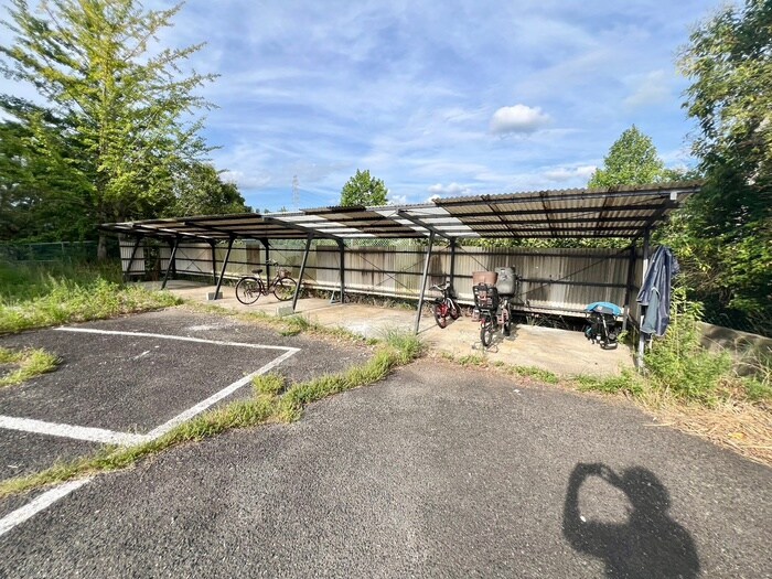 ドミールサニー緑町１号棟の物件外観写真