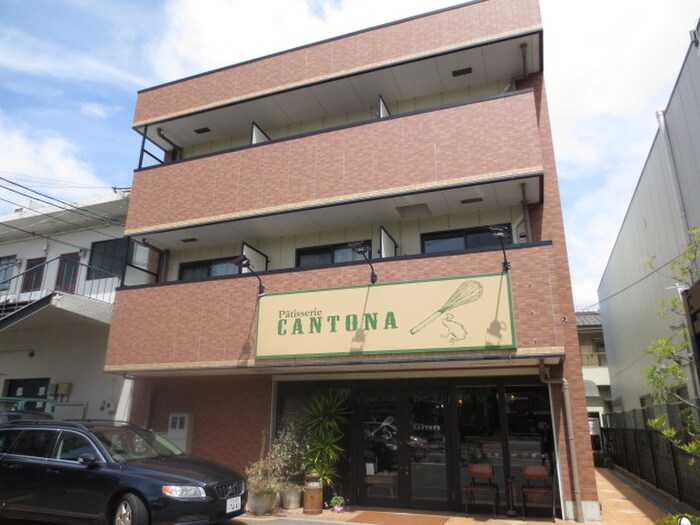 梅桃館の物件外観写真