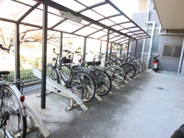 ウインドバリー２番館の物件外観写真