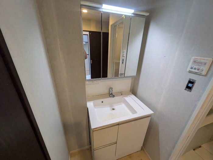 アクエルド野崎通の物件内観写真