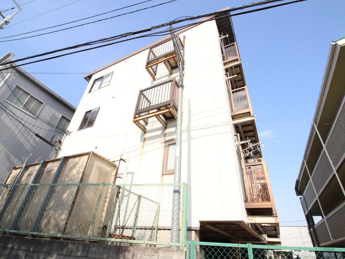 ＴＷＩＮ　ＨＩＬＬ松幸苑３号棟の物件外観写真