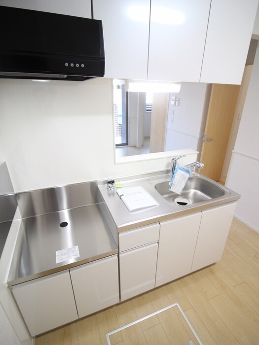 ﾚﾌｨﾅｰﾄﾞ・ｺﾝﾄﾞﾐﾆｵの物件内観写真