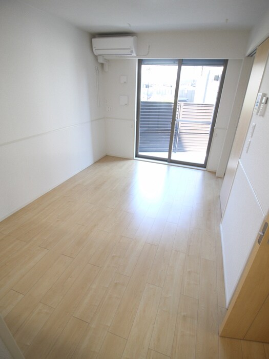 ﾚﾌｨﾅｰﾄﾞ・ｺﾝﾄﾞﾐﾆｵの物件内観写真