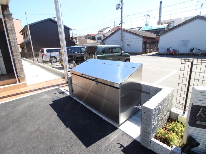 ﾚﾌｨﾅｰﾄﾞ・ｺﾝﾄﾞﾐﾆｵの物件外観写真