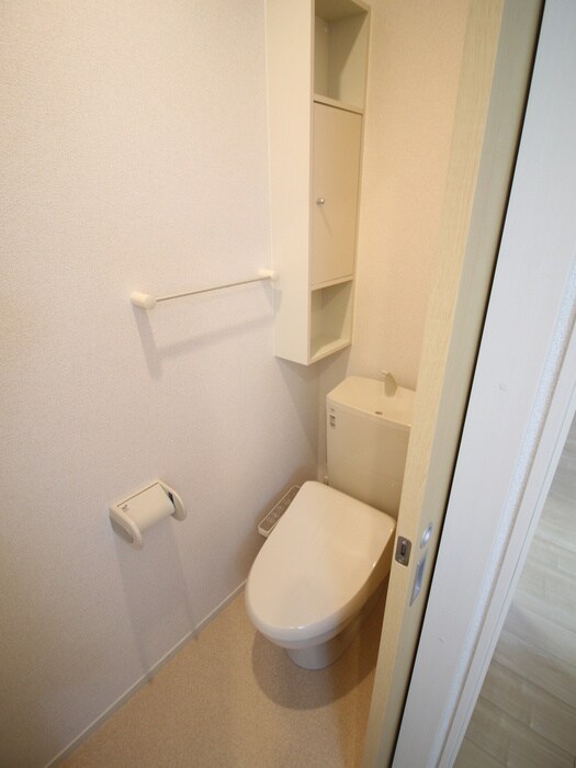 ﾚﾌｨﾅｰﾄﾞ・ｺﾝﾄﾞﾐﾆｵの物件内観写真