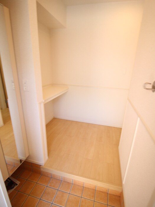 ﾚﾌｨﾅｰﾄﾞ・ｺﾝﾄﾞﾐﾆｵの物件内観写真