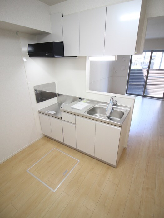 ﾚﾌｨﾅｰﾄﾞ・ｺﾝﾄﾞﾐﾆｵの物件内観写真