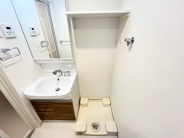 ﾌｫｰﾘｱﾗｲｽﾞ大阪ﾐｯﾃ(601)の物件内観写真