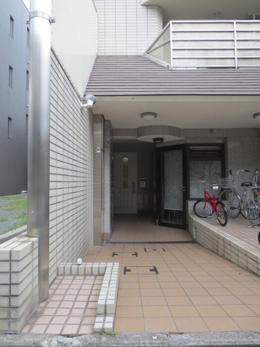 シャト－クレ－ルの物件外観写真