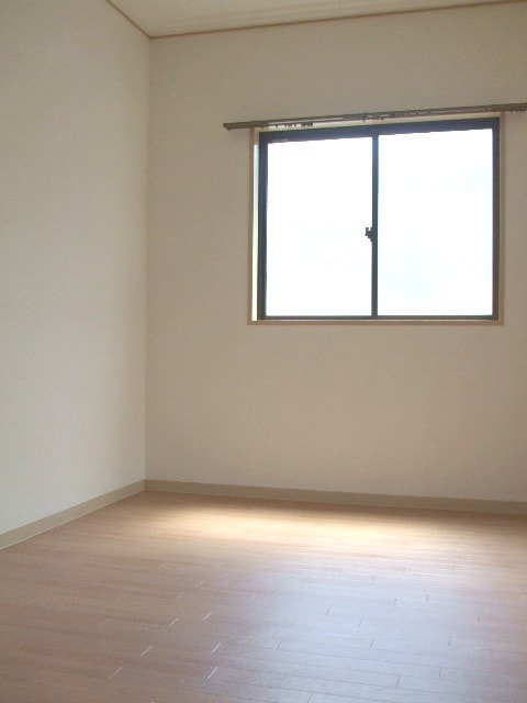 シャト－クレ－ルの物件内観写真