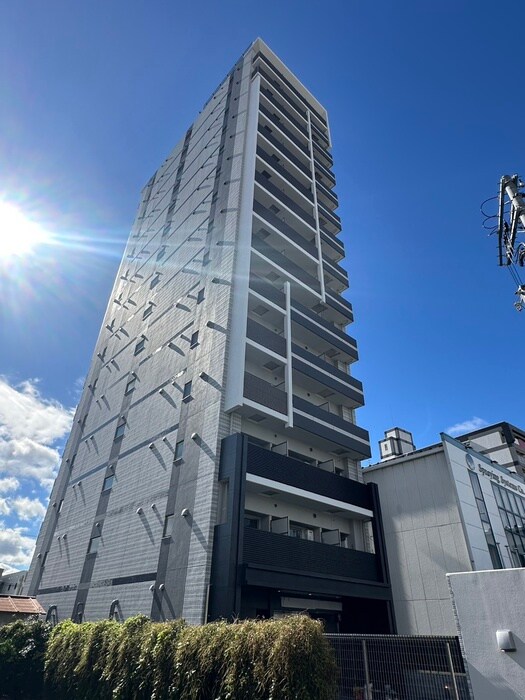 ﾌｫｰﾘｱﾗｲｽﾞ大阪ﾐｯﾃ(603)の物件外観写真