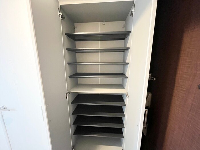 ﾌｫｰﾘｱﾗｲｽﾞ大阪ﾐｯﾃ(704)の物件内観写真