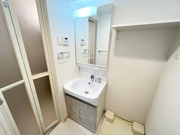 ﾌｫｰﾘｱﾗｲｽﾞ大阪ﾐｯﾃ(704)の物件内観写真