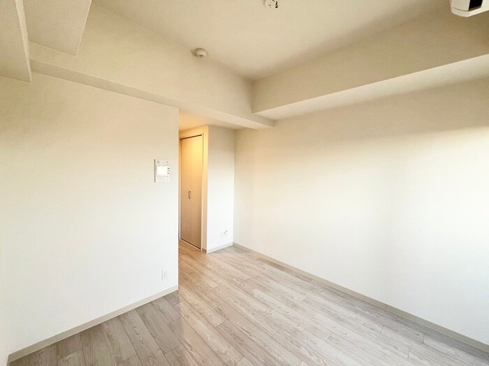 ﾌｫｰﾘｱﾗｲｽﾞ大阪ﾐｯﾃ(704)の物件内観写真