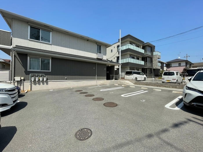 フル―レ神明の物件外観写真