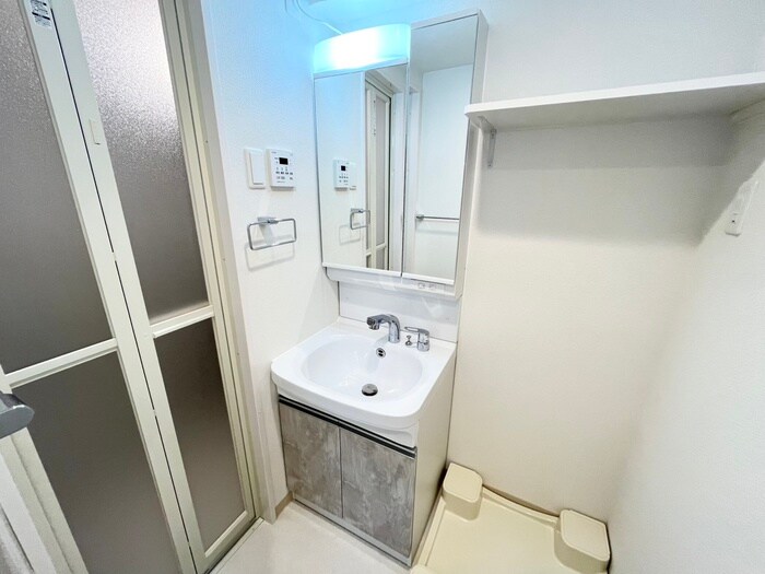 ﾌｫｰﾘｱﾗｲｽﾞ大阪ﾐｯﾃ(901)の物件内観写真