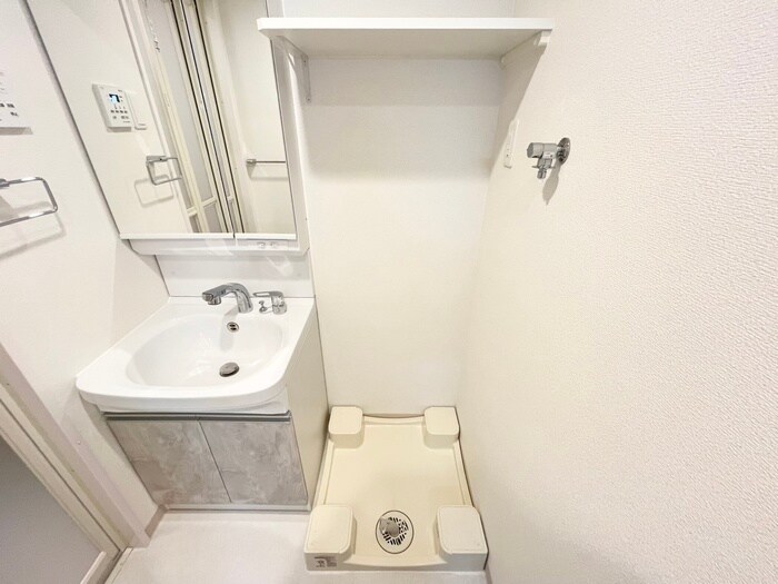 ﾌｫｰﾘｱﾗｲｽﾞ大阪ﾐｯﾃ(901)の物件内観写真