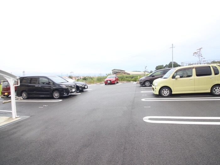 ルーヴル円明寺の物件外観写真