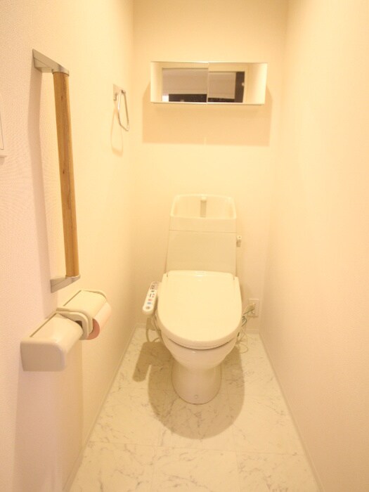 ルーヴル円明寺の物件内観写真