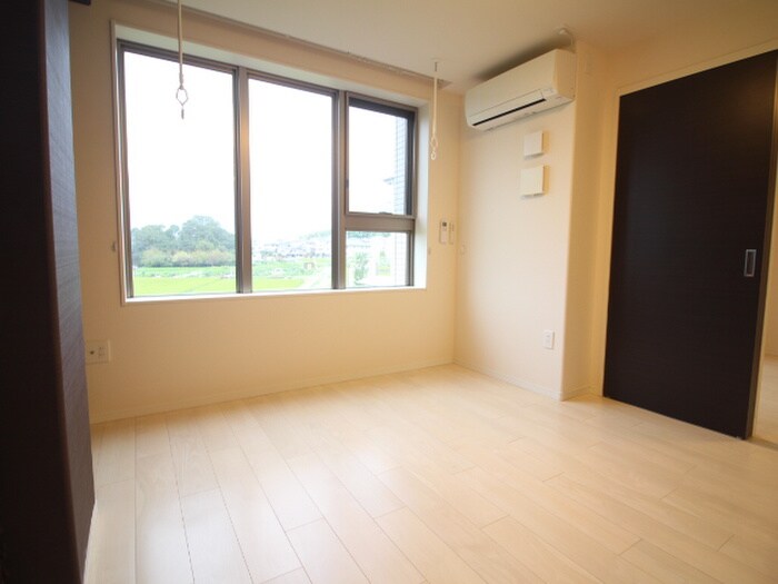 ルーヴル円明寺の物件内観写真