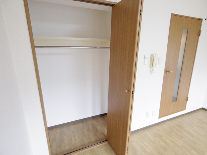 メゾン・チェリ－・イ－ストの物件内観写真