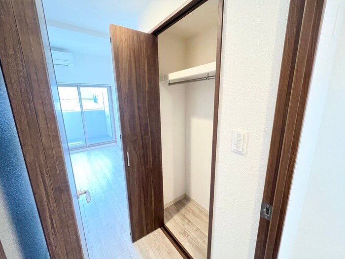 ﾌｫｰﾘｱﾗｲｽﾞ大阪ﾐｯﾃ(1005)の物件内観写真