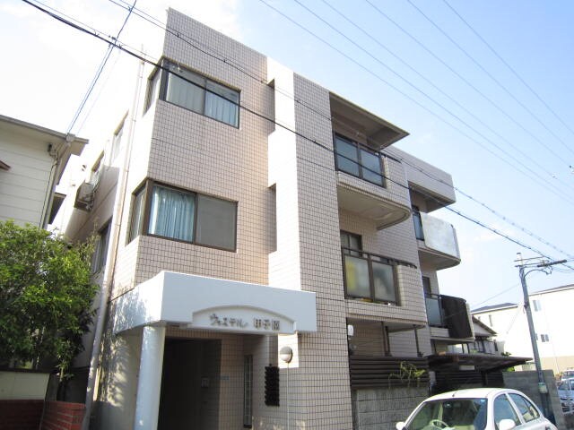 ウエステル甲子園の物件外観写真