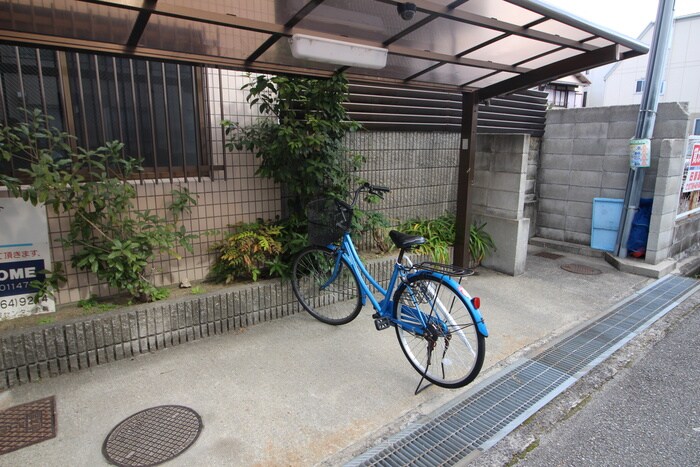 ウエステル甲子園の物件外観写真