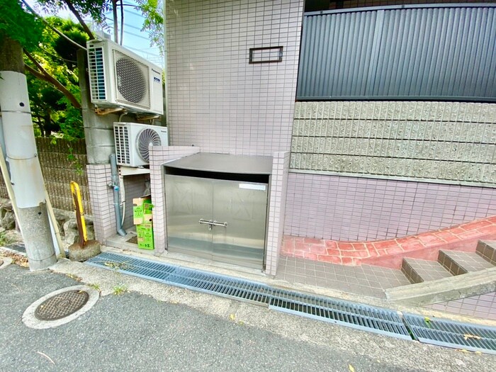 プレアール牧野の物件外観写真