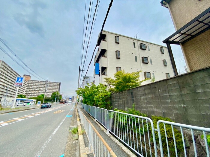 プレアール牧野の物件外観写真