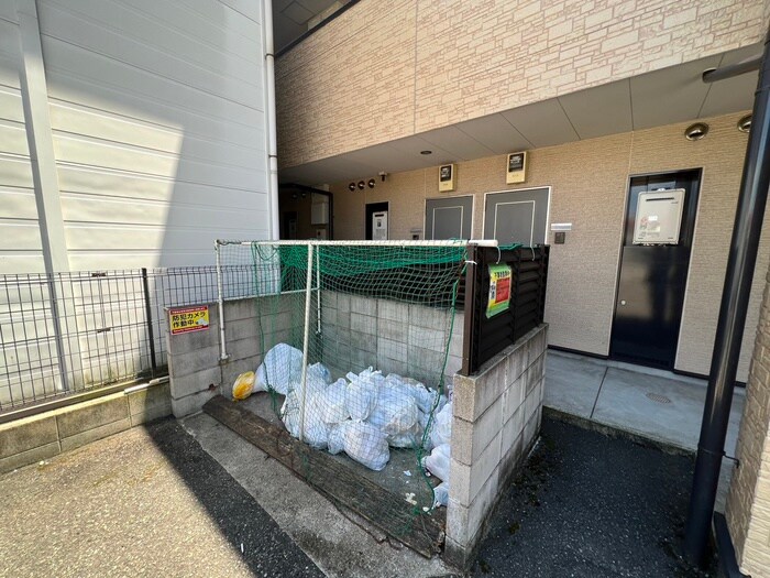 アンプル－ルフェ－ル寿の物件外観写真