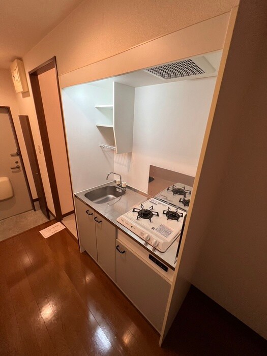 アンプル－ルフェ－ル寿の物件内観写真